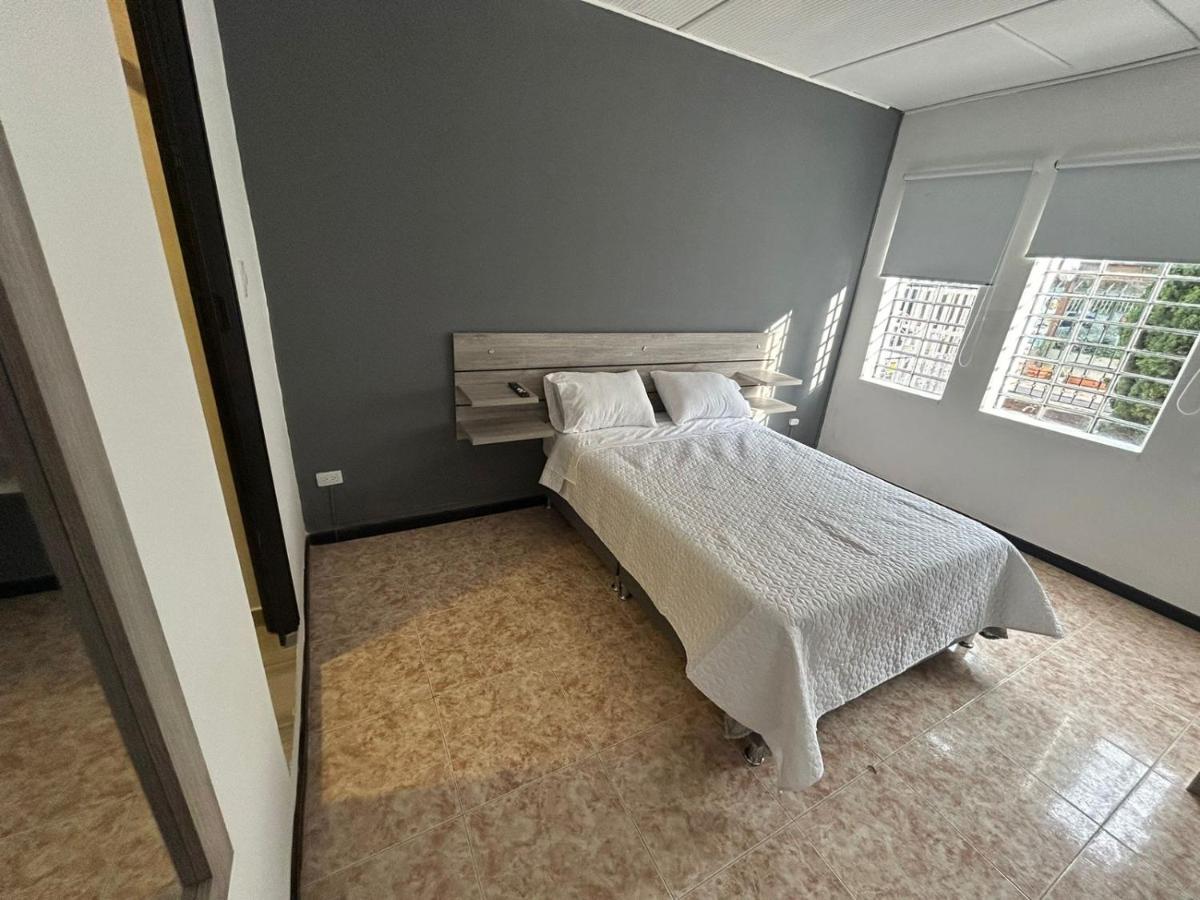 Hostel Quinta Camacho Богота Екстер'єр фото
